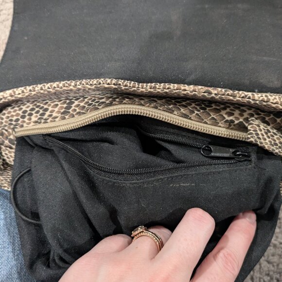 Kate Spade Snake Skin small purse - Picture 5 of 5